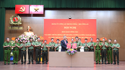 Hội nghị bàn giao công tác giữa Chủ tịch nước Tô Lâm và Bộ trưởng Bộ Công an Lương Tam Quang