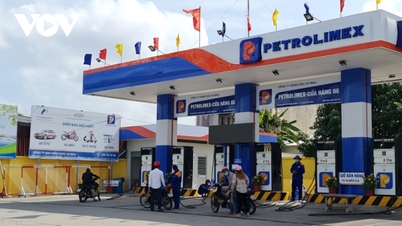 Petrolimex adjusts gasoline prices from 15:00 on June 12, 2025