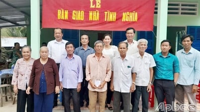 Asociación de Veteranos de la Comuna de Phu Kiet: Esforzándose por estudiar y seguir al tío Ho