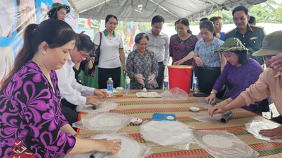 ‘รักษาไฟ’ หมู่บ้านหัตถกรรมพื้นบ้านร้อยปี