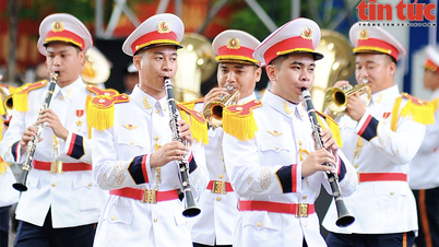 Outstanding trumpet performance by People's Public Security soldiers