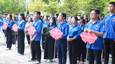 Hàng ngàn sinh viên ra quân chiến dịch tình nguyện “Mùa hè Xanh”